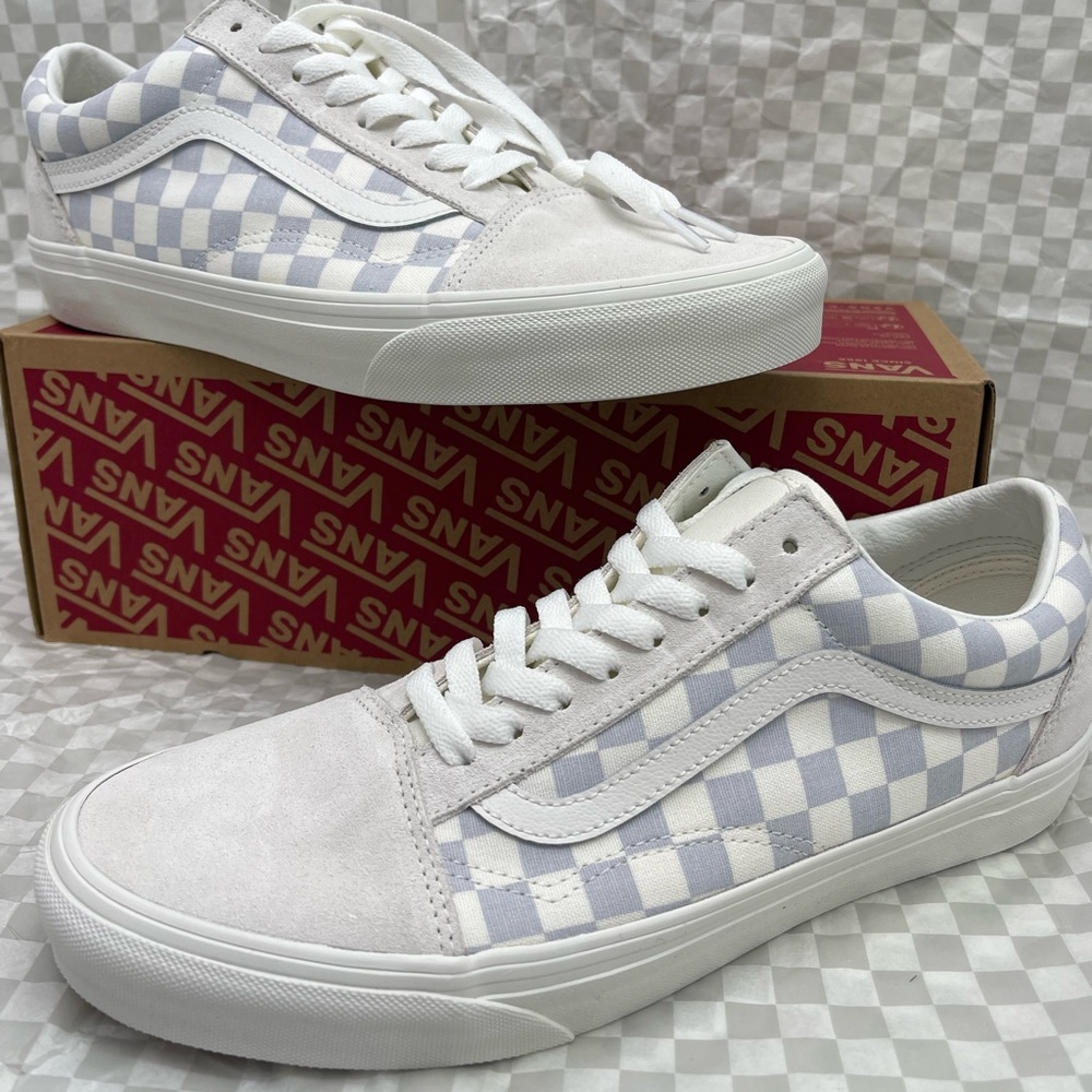 Vans WMNS Old Skool
Checkerboard Gray/Marshmallow
VN000D7ZOBP Sneakers - Picture 2 of 16